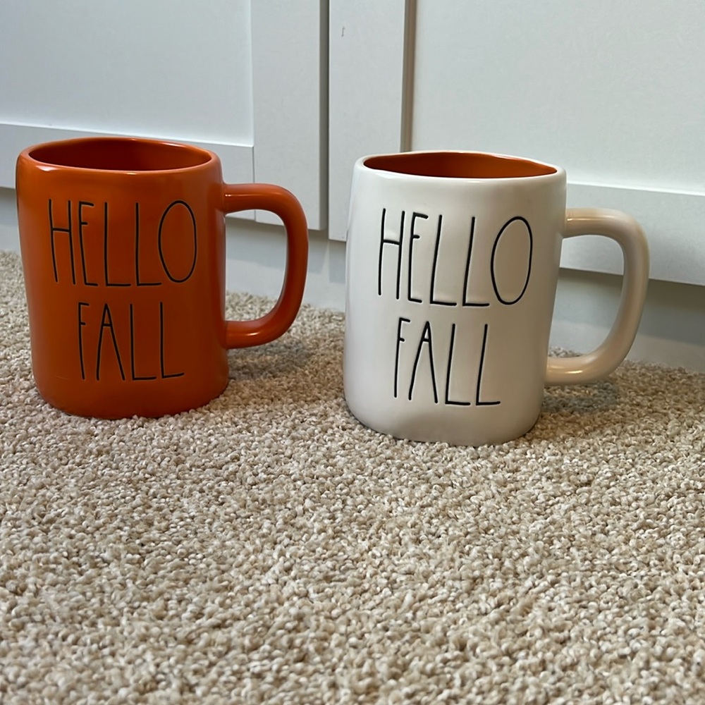 Rae dunn “hello fall” mugs (2)